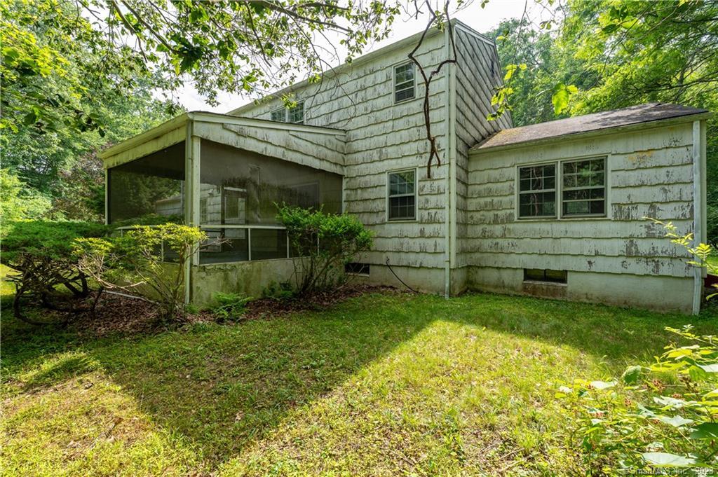 Photo 10 of 40 of 462 Taconic Road house