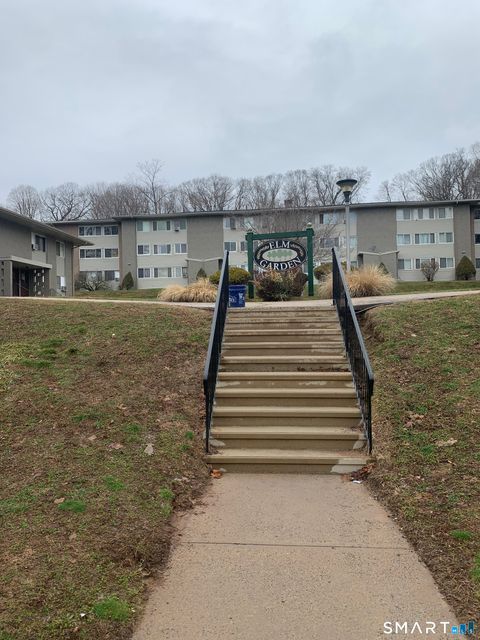 Condo For Sale - 303 S Elm Street #303<br/> Wallingford, CT 06492