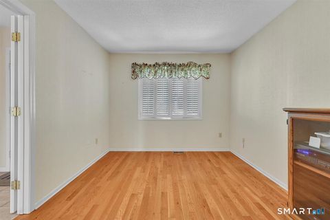 Tiny photo for 5 Haddam Drive #5, Avon, CT 06001 (MLS # 24164752)