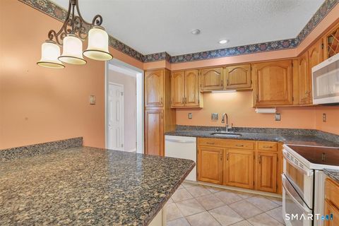 Tiny photo for 5 Haddam Drive #5, Avon, CT 06001 (MLS # 24164752)