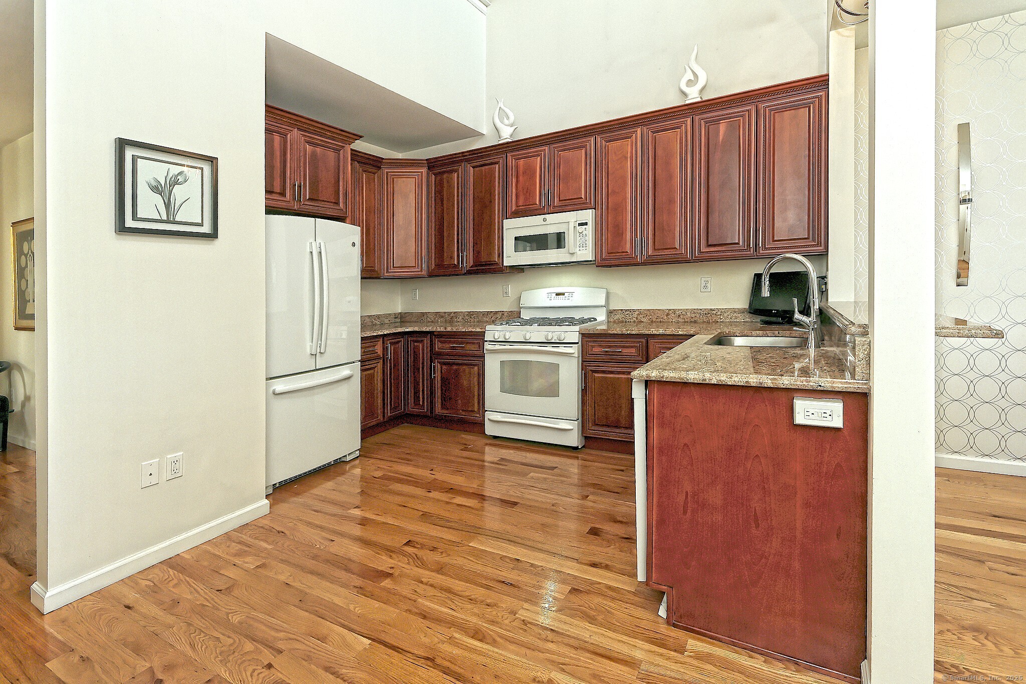 103 Turtlebrook Lane #103, Bristol, Connecticut image 5