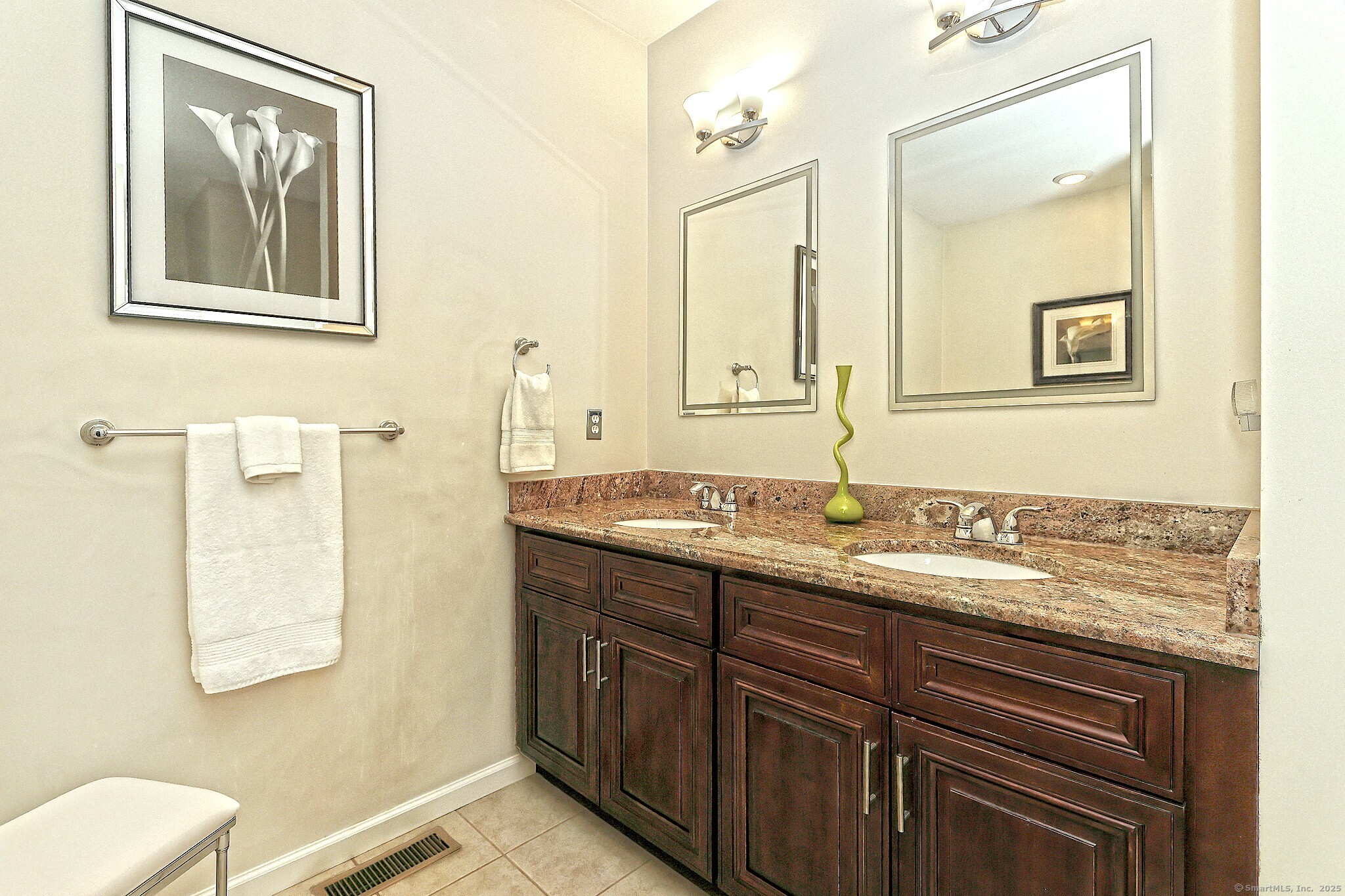 103 Turtlebrook Lane #103, Bristol, Connecticut image 37