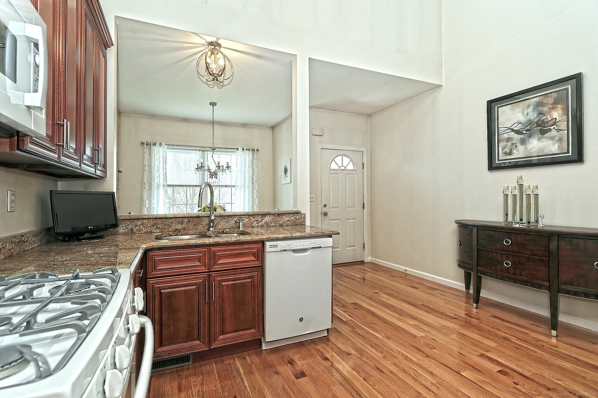 103 Turtlebrook Lane #103, Bristol, Connecticut image 6