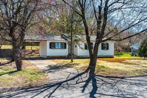MLS: 24088666