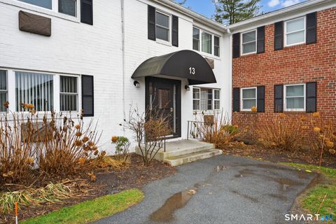13 Robbins Lane APT B Rocky Hill CT 06067