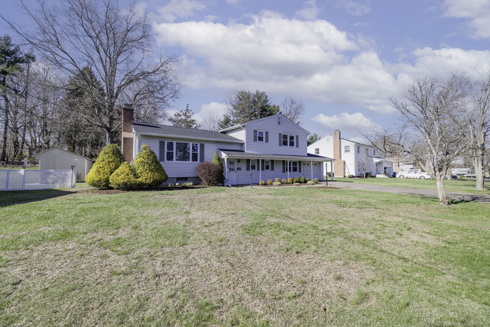 Property for Sale at Dairy Farm Road, Norwalk, Connecticut - Bedrooms: 4 
Bathrooms: 2 
Rooms: 9  - $689,000