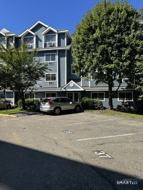 97 Richards Avenue D12