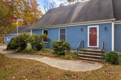 7 Briarwood Court Ledyard CT 06335