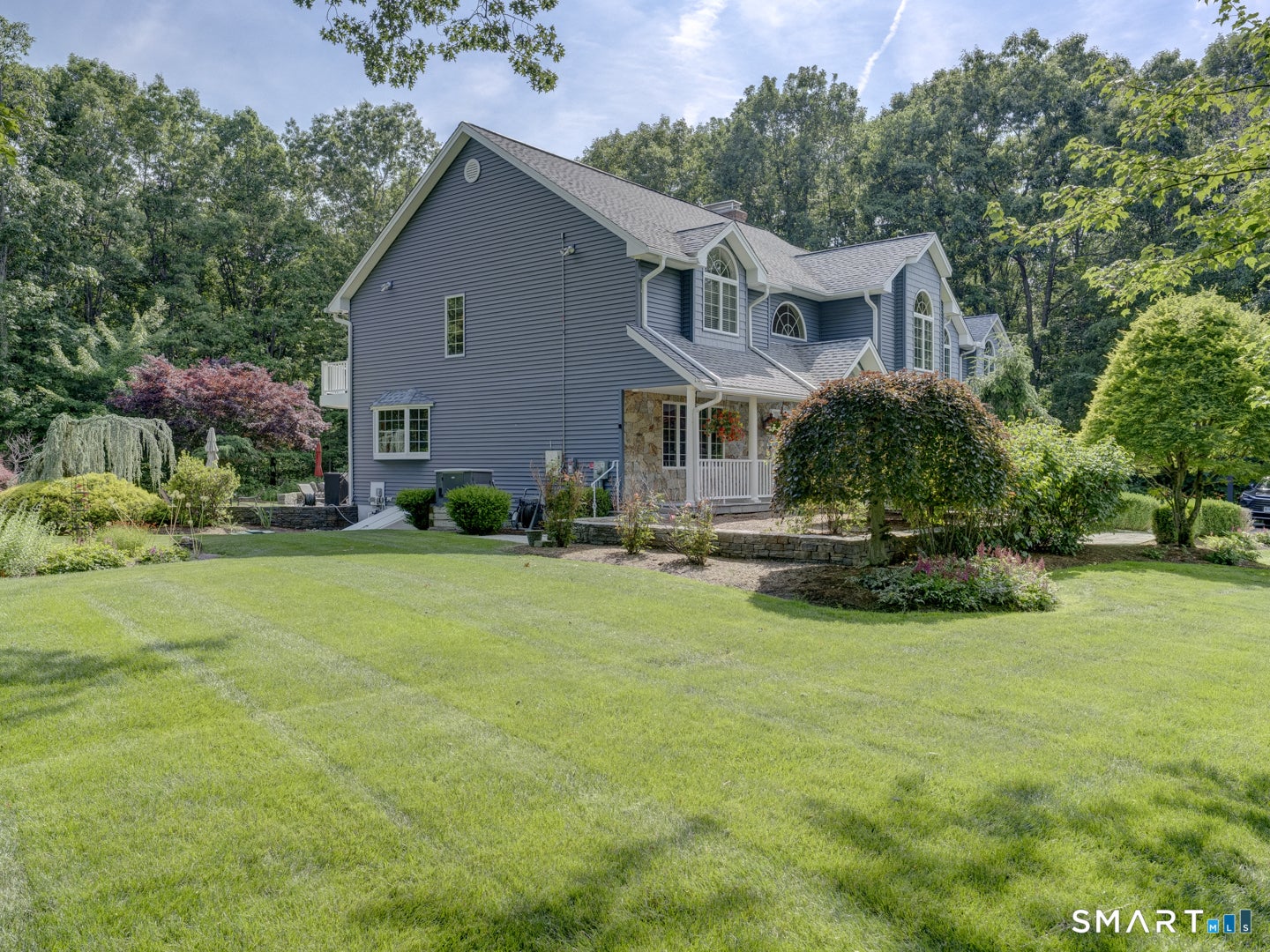 13 Executive Hill Road