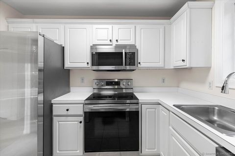 Tiny photo for 157 Leeder Hill Drive #APT 607, Hamden, CT 06517 (MLS # 24136723)