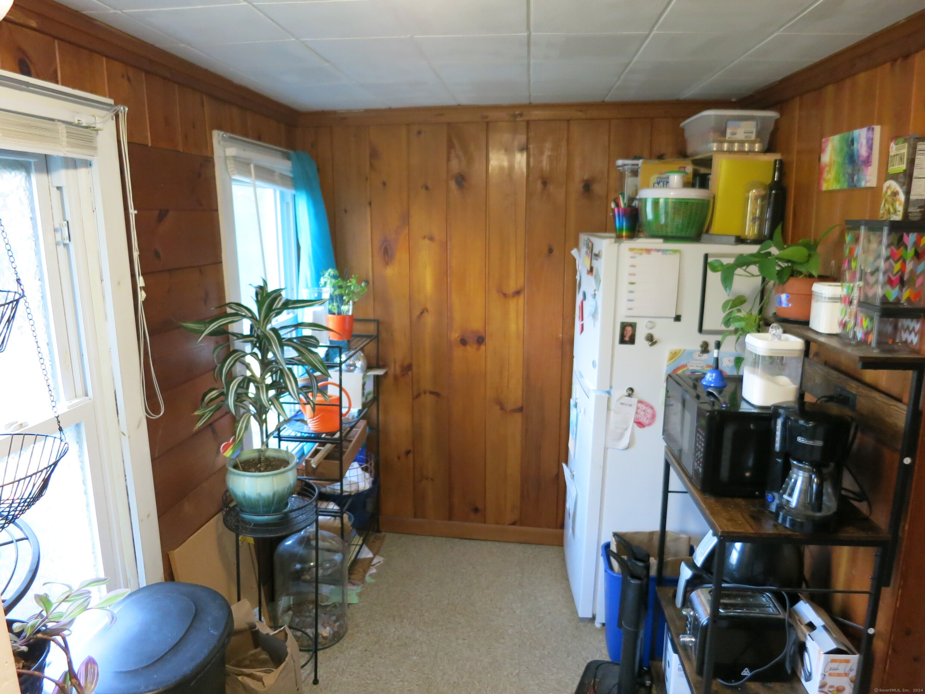 Colchester, Connecticut 06415, United States, 4 Bedrooms Bedrooms, ,2 BathroomsBathrooms,Residential,Pending,37423