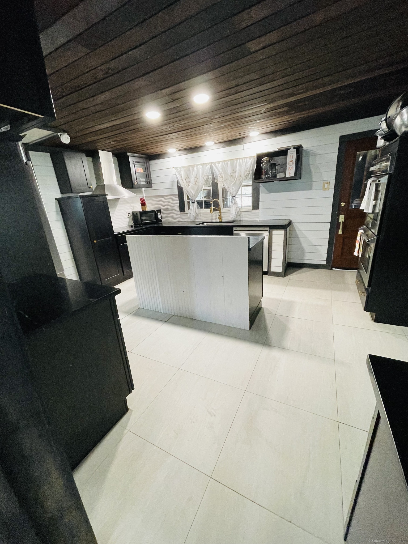 670 Wauregan Road, Brooklyn, Connecticut image 7