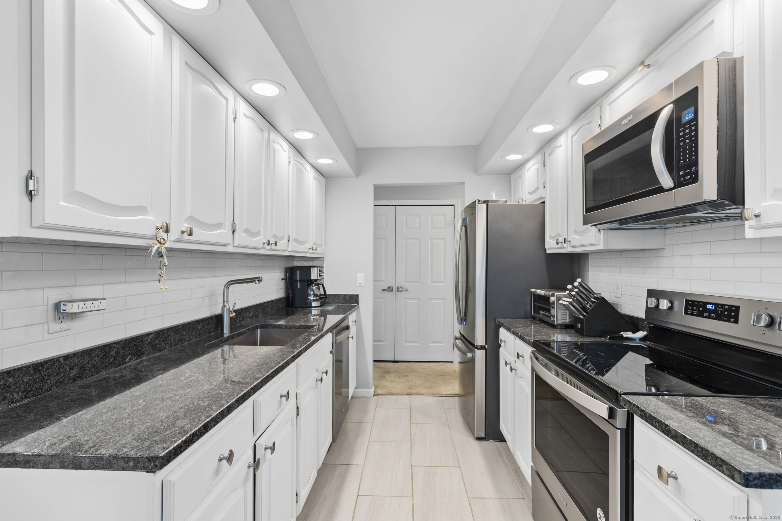 50 Aiken Street #APT 283, Norwalk, Connecticut image 3
