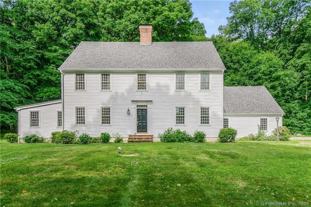 Rental Property at 457 White Oak Shade Road, New Canaan, Connecticut - Bedrooms: 4 
Bathrooms: 4 
Rooms: 8  - $10,000 MO.