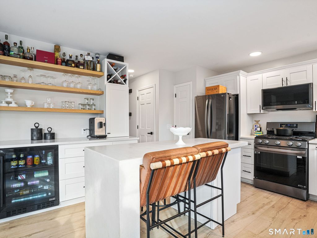 Photo of 1117 Black Rock Turnpike #1117, Fairfield, CT 06825 (MLS # 24166926)