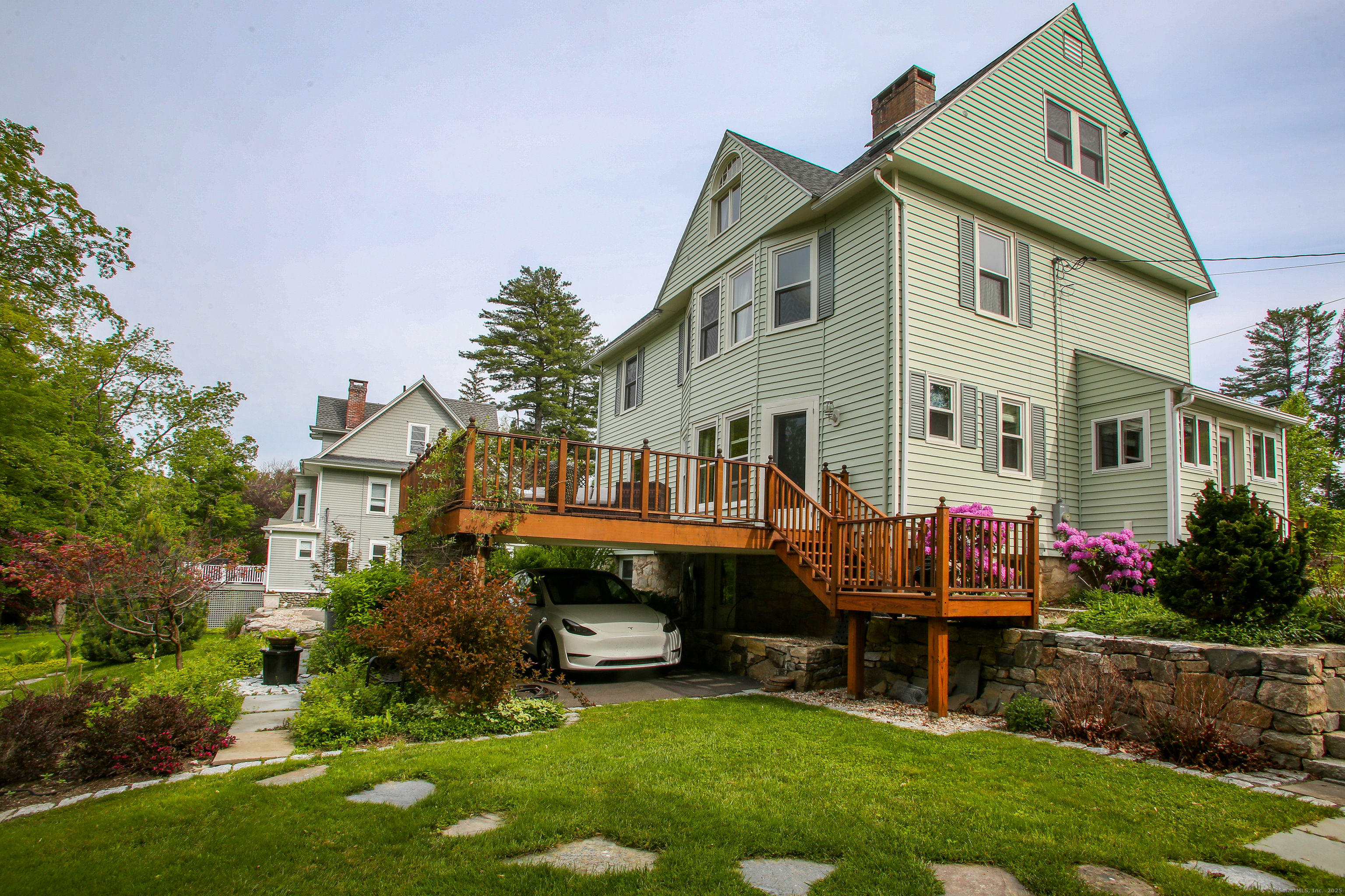 15 Lakeview Avenue