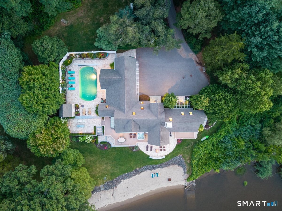 409 River Road