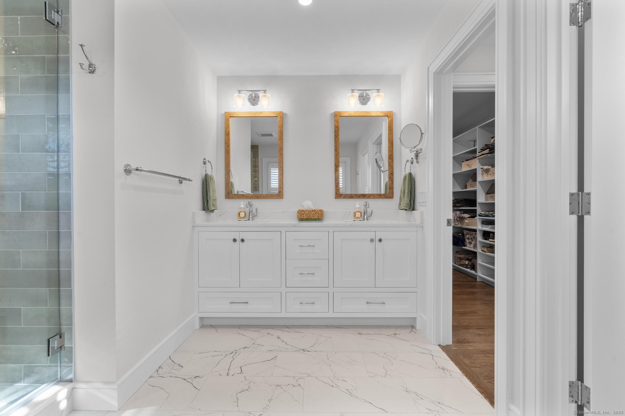 Fairfield, Connecticut 06824, United States, 5 Bedrooms Bedrooms, ,5 BathroomsBathrooms,Residential,Pending,208387