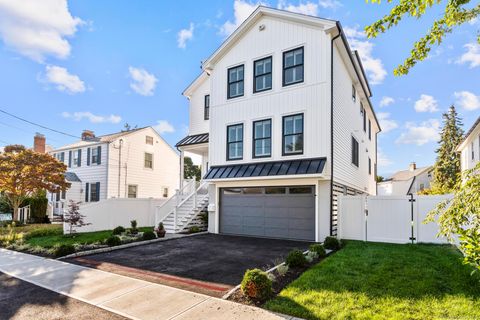 Photo of 218 Nichols Street, Fairfield, CT 06824 (MLS # 24125336)