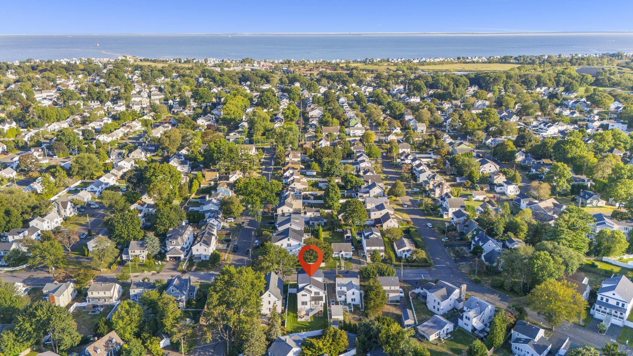 Fairfield, Connecticut 06824, United States, 5 Bedrooms Bedrooms, ,5 BathroomsBathrooms,Residential,Pending,208387