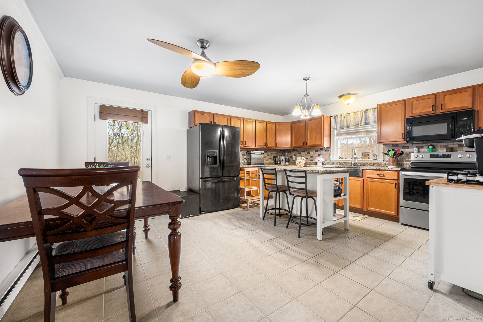 19 Platoz Drive, Montville, Connecticut image 19