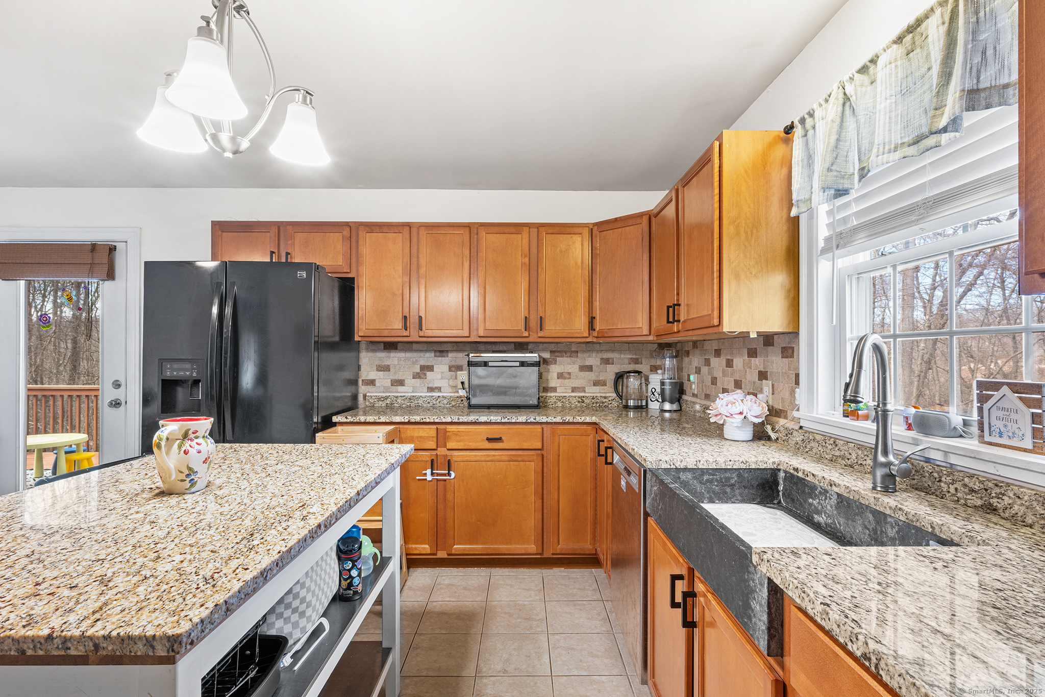 19 Platoz Drive, Montville, Connecticut image 22