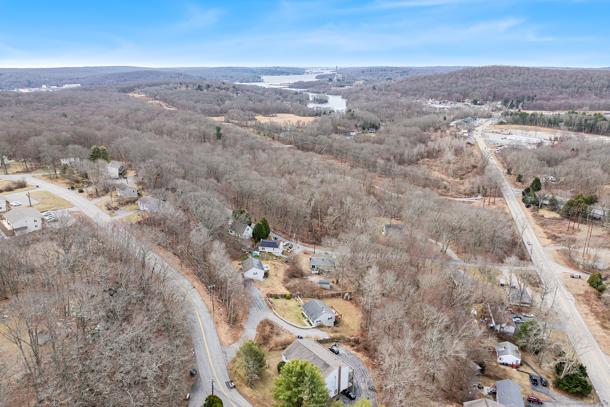 19 Platoz Drive, Montville, Connecticut image 13
