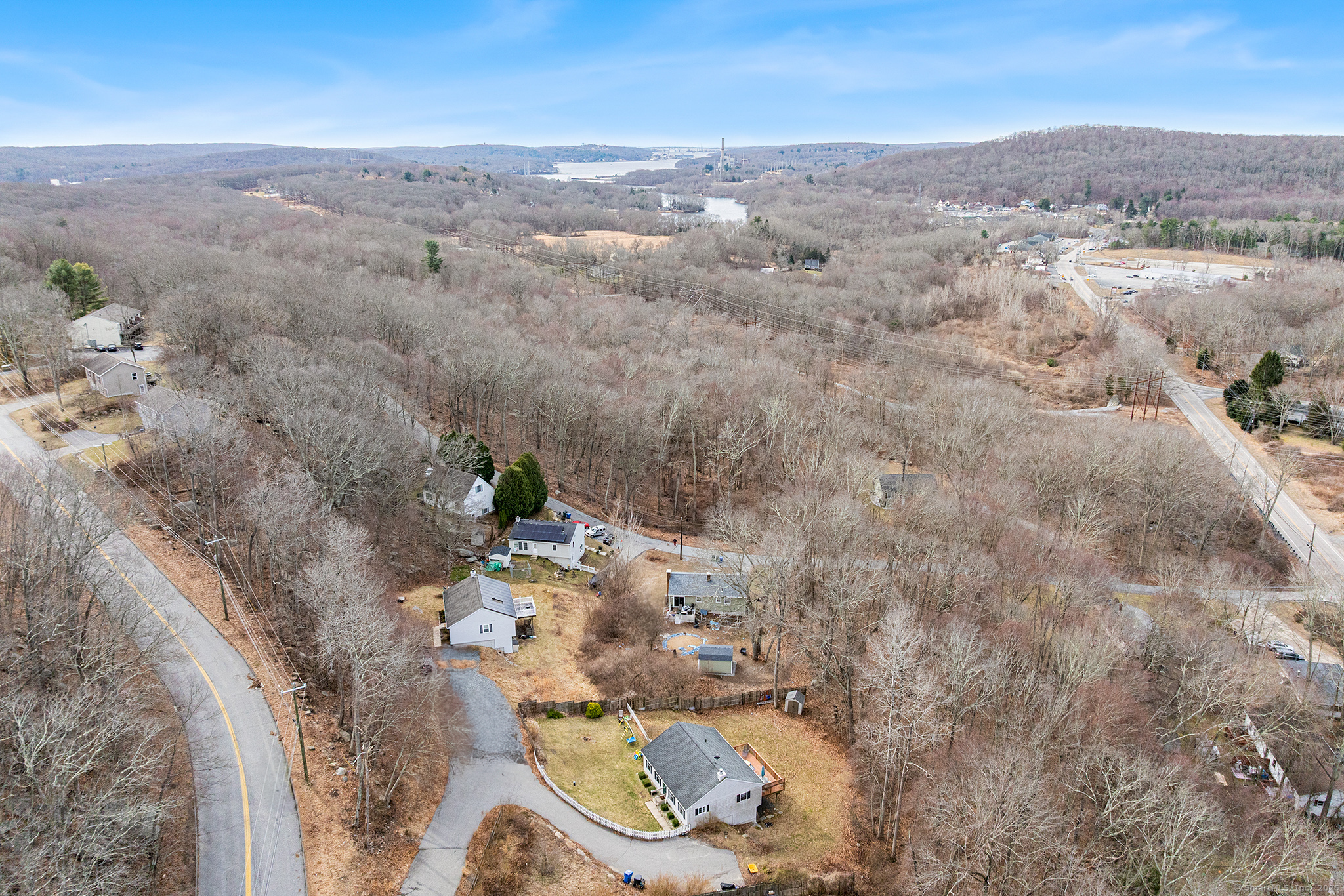 19 Platoz Drive, Montville, Connecticut image 14