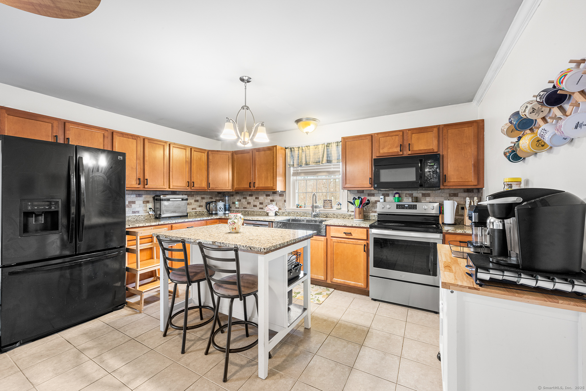 19 Platoz Drive, Montville, Connecticut image 20