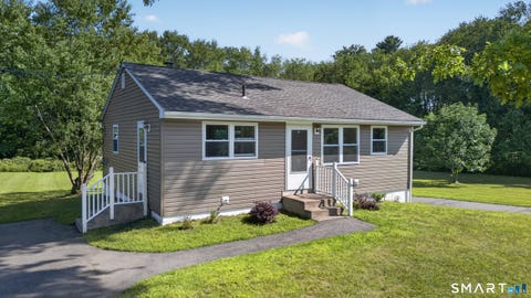 Photo of 6 White Plains Road, Norwich, CT 06360 (MLS # 24201935)