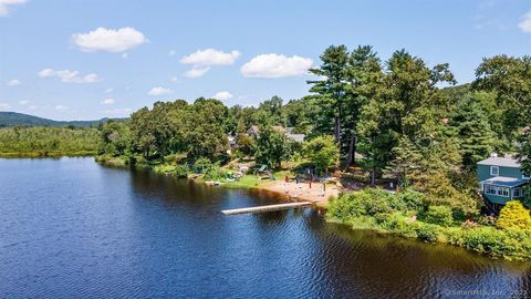 Photo of 5 Pine Trail, Avon, CT 06001 (MLS # 24135146)
