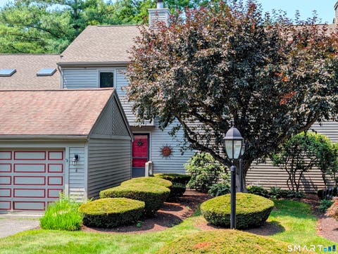 Condo For Sale - 6 Ledgewood Drive #6<br/> Brookfield, CT 06804
