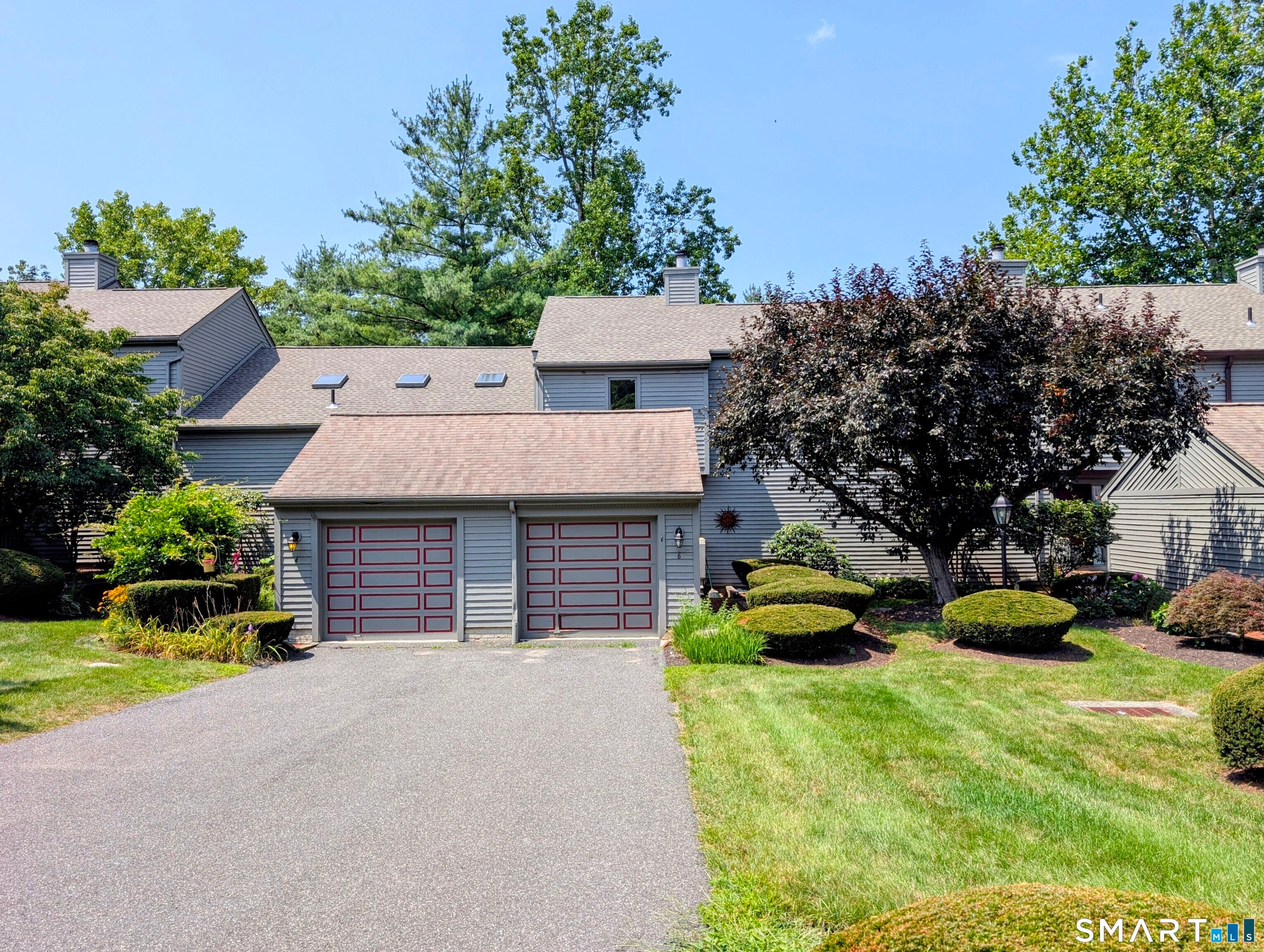 6 Ledgewood Drive 6