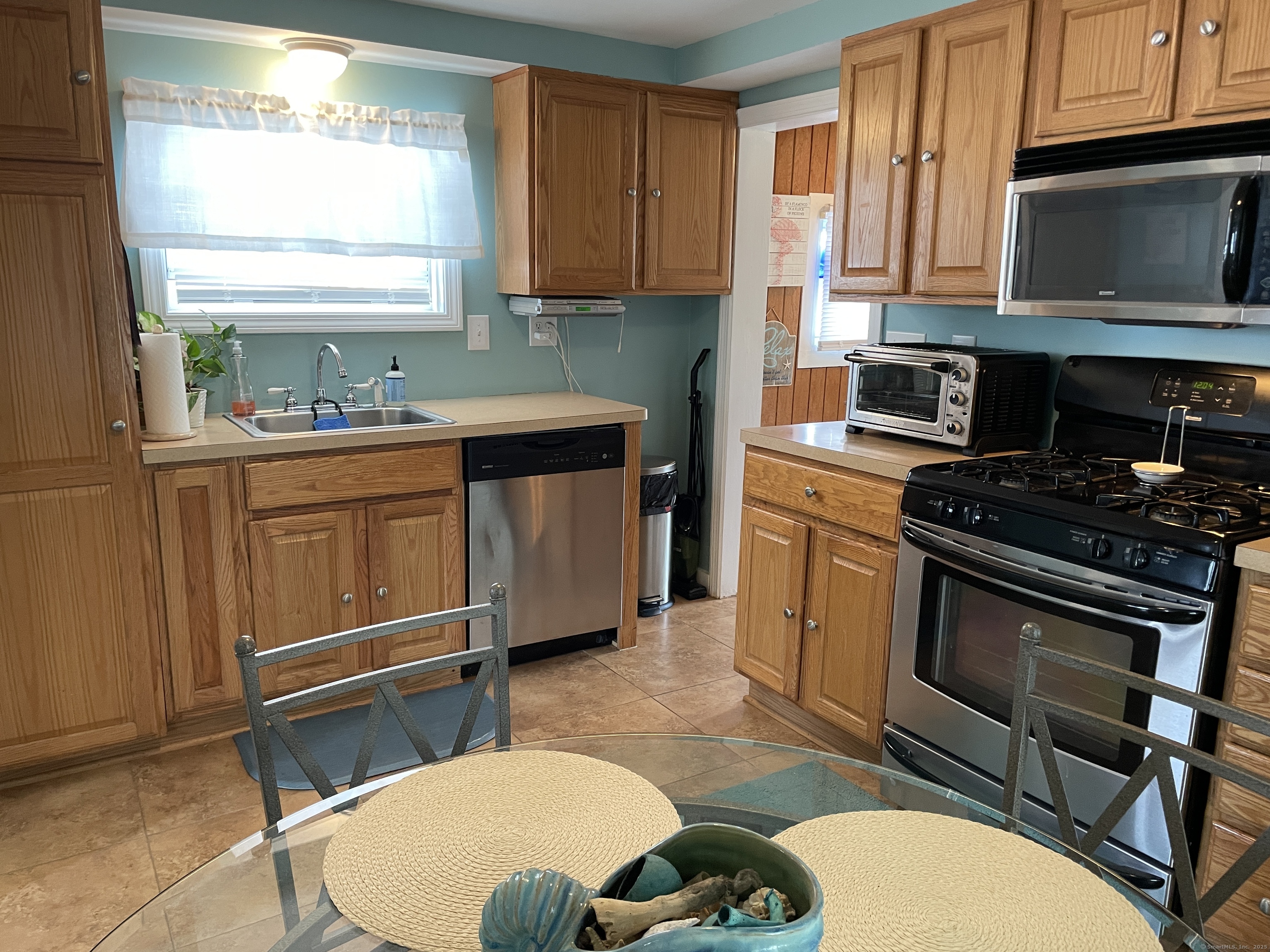 9 Wood Avenue, Milford, Connecticut image 11