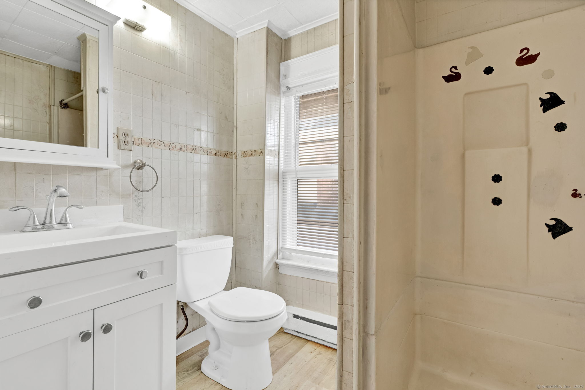 Waterbury, Connecticut 06702, United States, 8 Bedrooms Bedrooms, ,4 BathroomsBathrooms,Residential,Active,105792