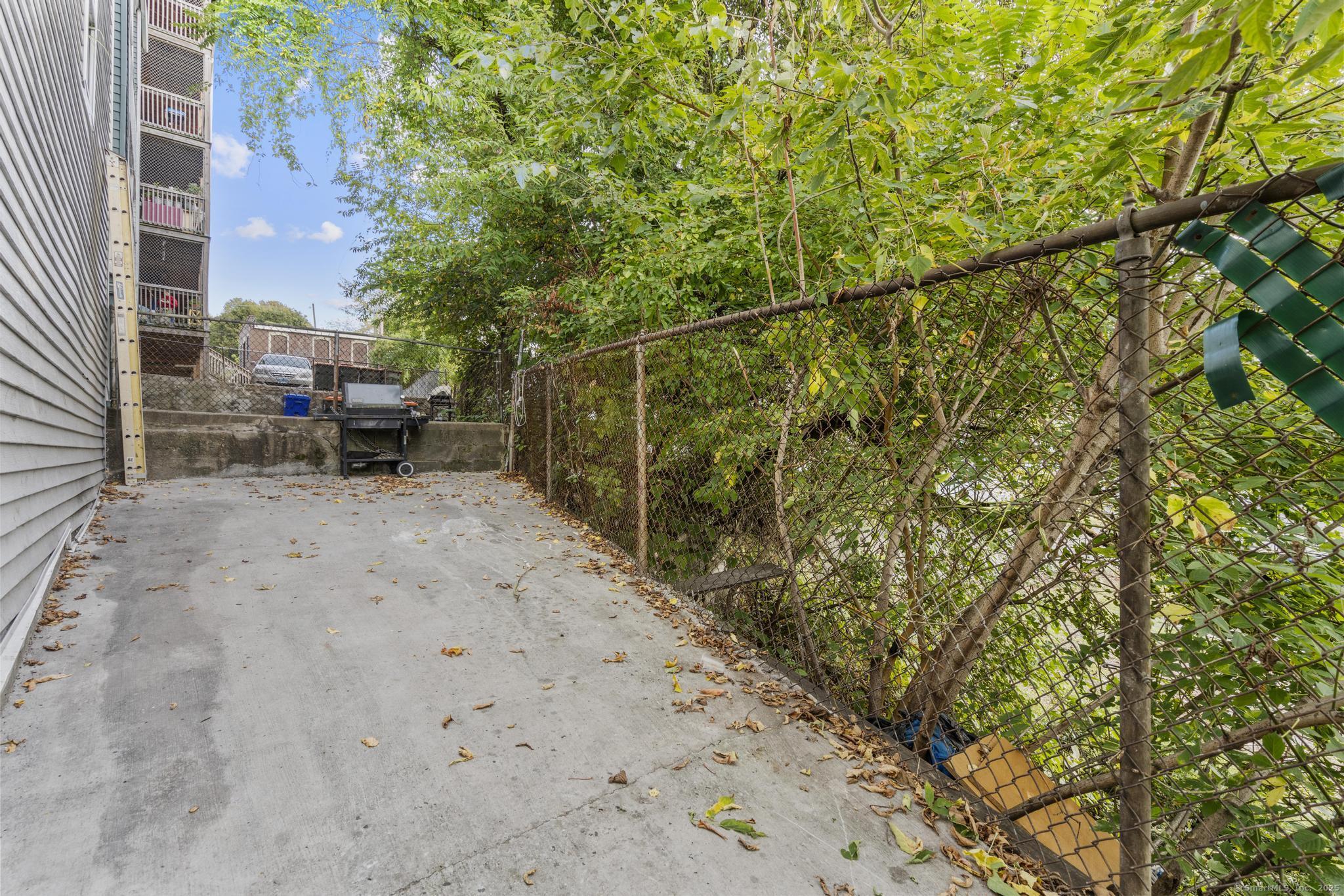 Waterbury, Connecticut 06704, United States, ,7 BathroomsBathrooms,Commercial,Active,229749