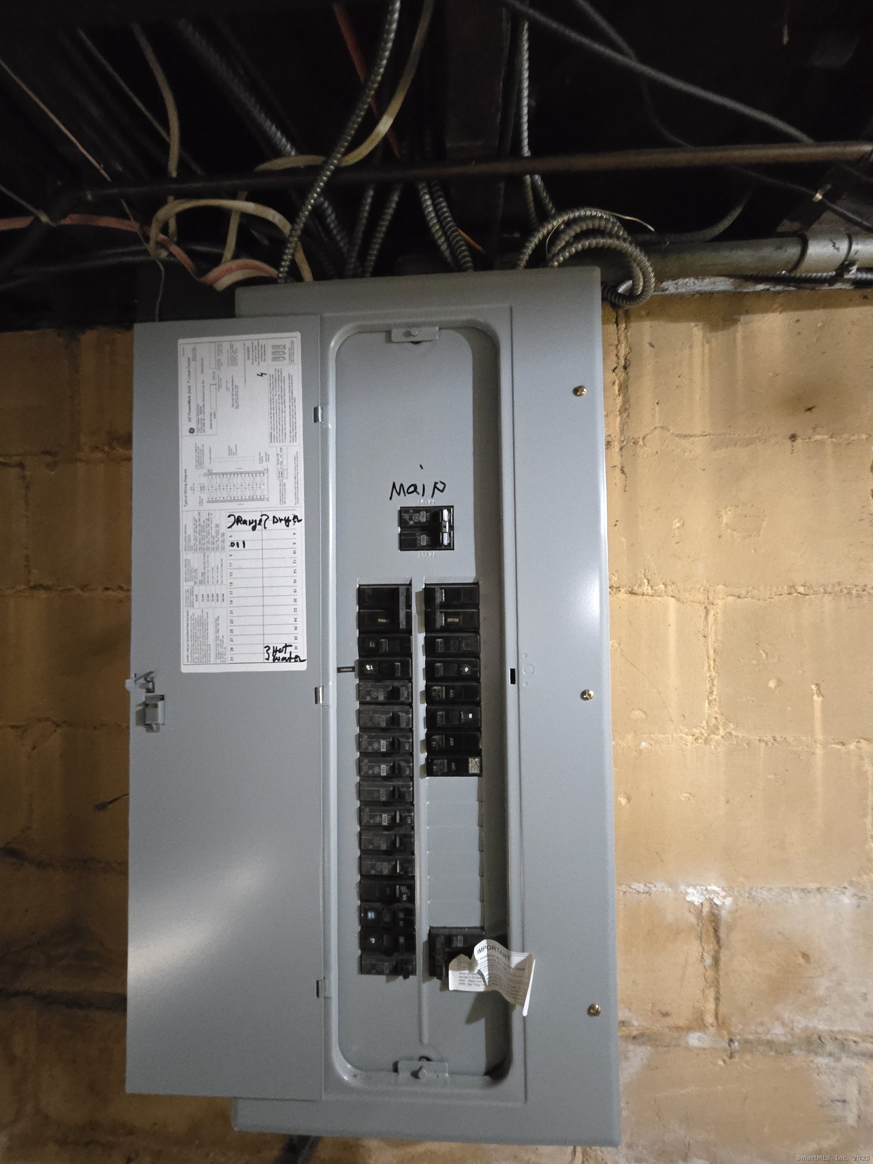 East Hartford, Connecticut 06114, United States, 3 Bedrooms Bedrooms, ,1 BathroomBathrooms,Residential,Active,249463