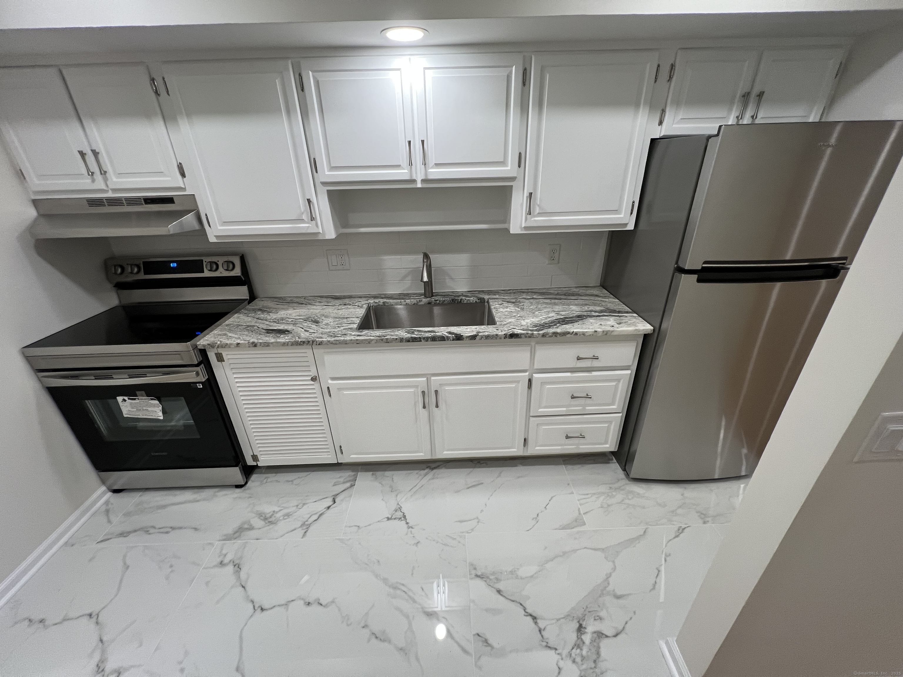 103 Horse Pond Road #APT C, Salem, Connecticut image 19