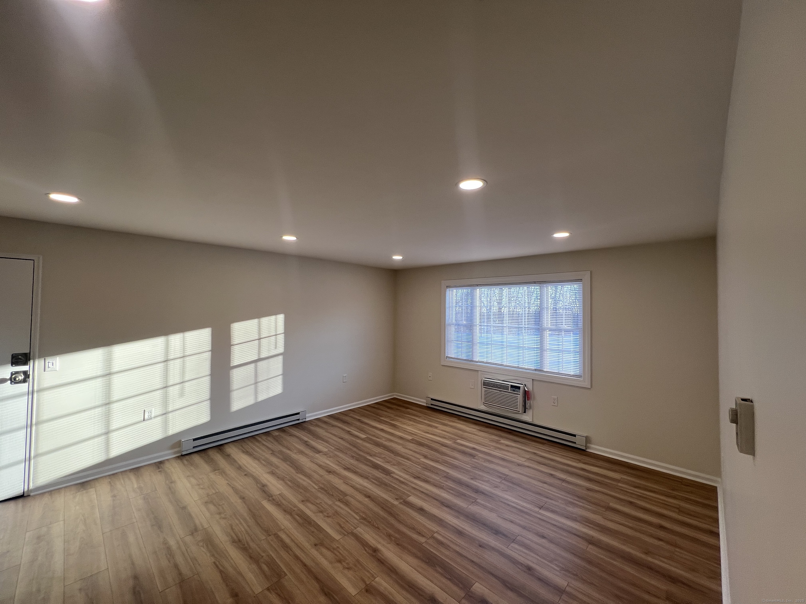 103 Horse Pond Road #APT C, Salem, Connecticut image 3