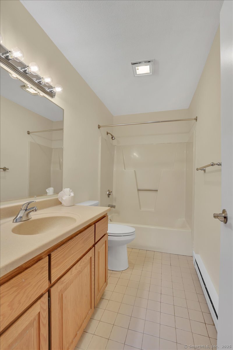 10 Cianci Avenue #APT 7, Plainville, Connecticut image 15