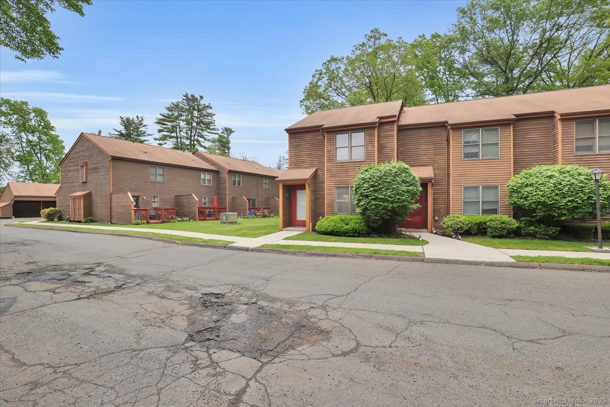10 Cianci Avenue #APT 7, Plainville, Connecticut image 34