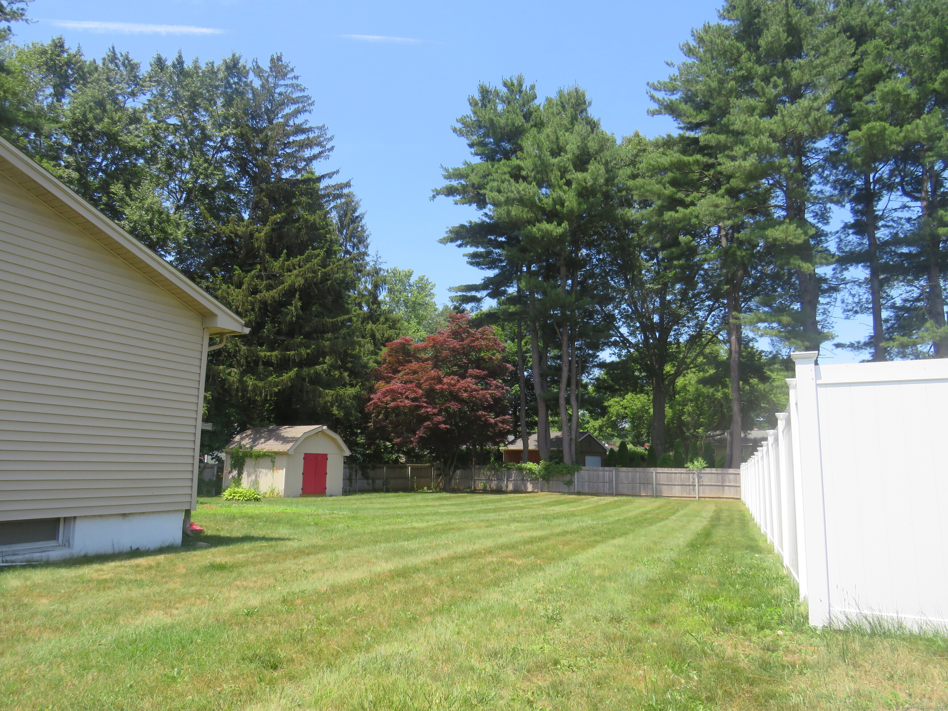 East Hartford, Connecticut 06118, United States, 3 Bedrooms Bedrooms, ,3 BathroomsBathrooms,Residential,Active,170703