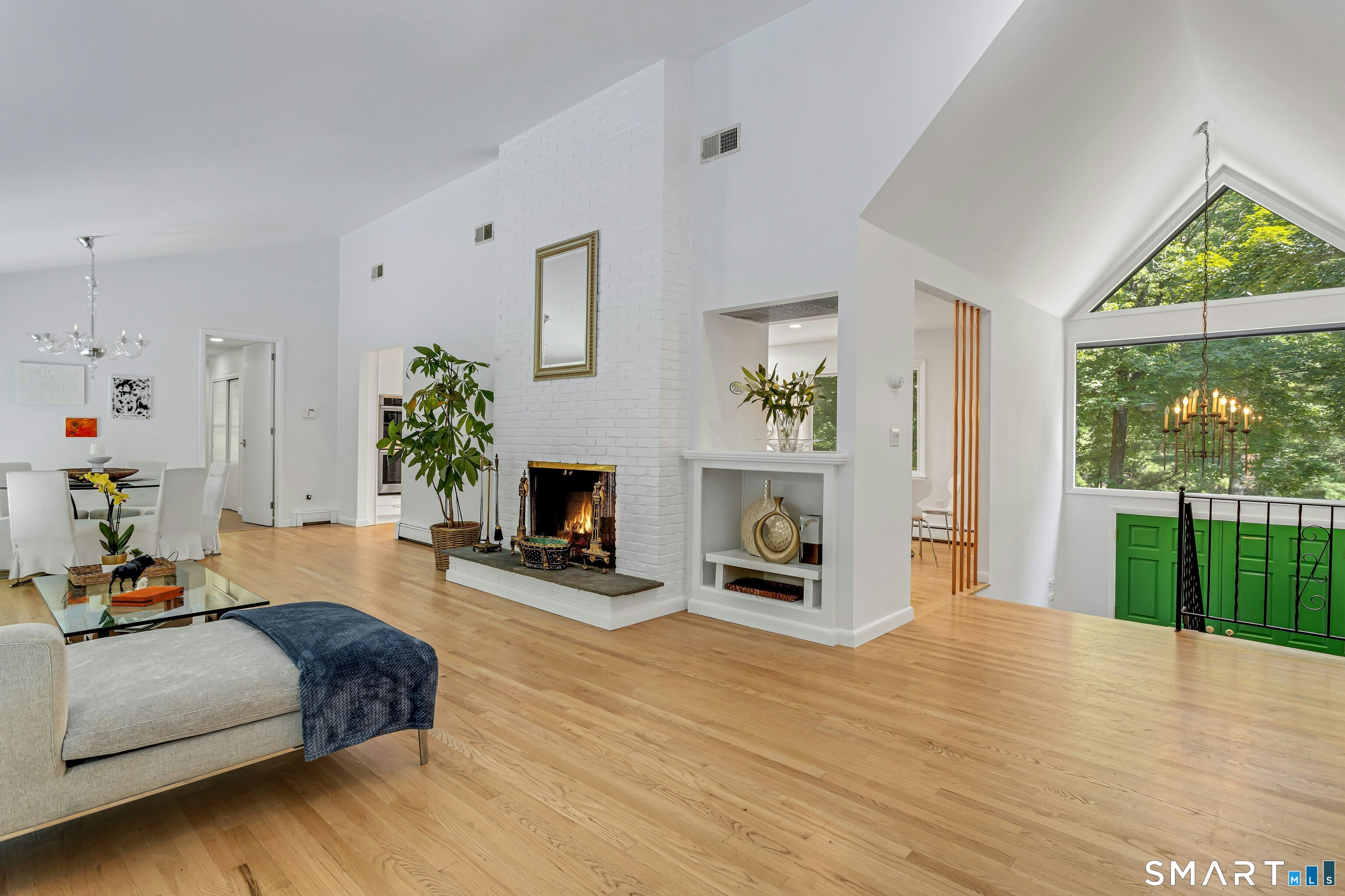 26 Hill Farm Road