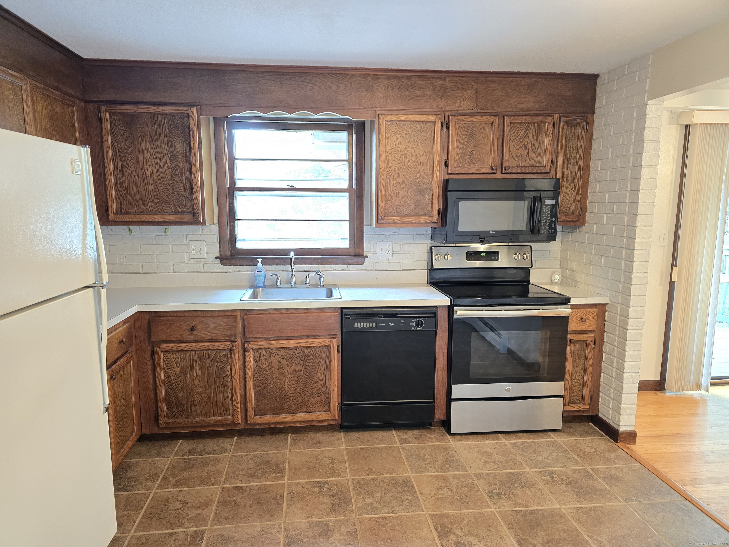 East Hartford, Connecticut 06118, United States, 3 Bedrooms Bedrooms, ,2 BathroomsBathrooms,Residential,Coming Soon,176847