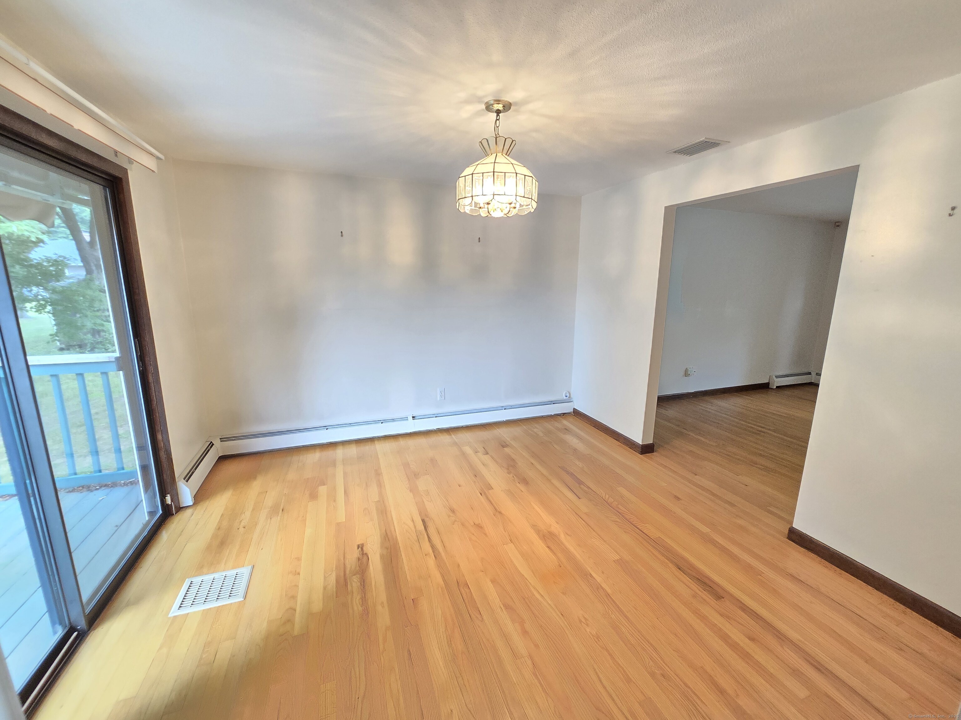 East Hartford, Connecticut 06118, United States, 3 Bedrooms Bedrooms, ,2 BathroomsBathrooms,Residential,Coming Soon,176847