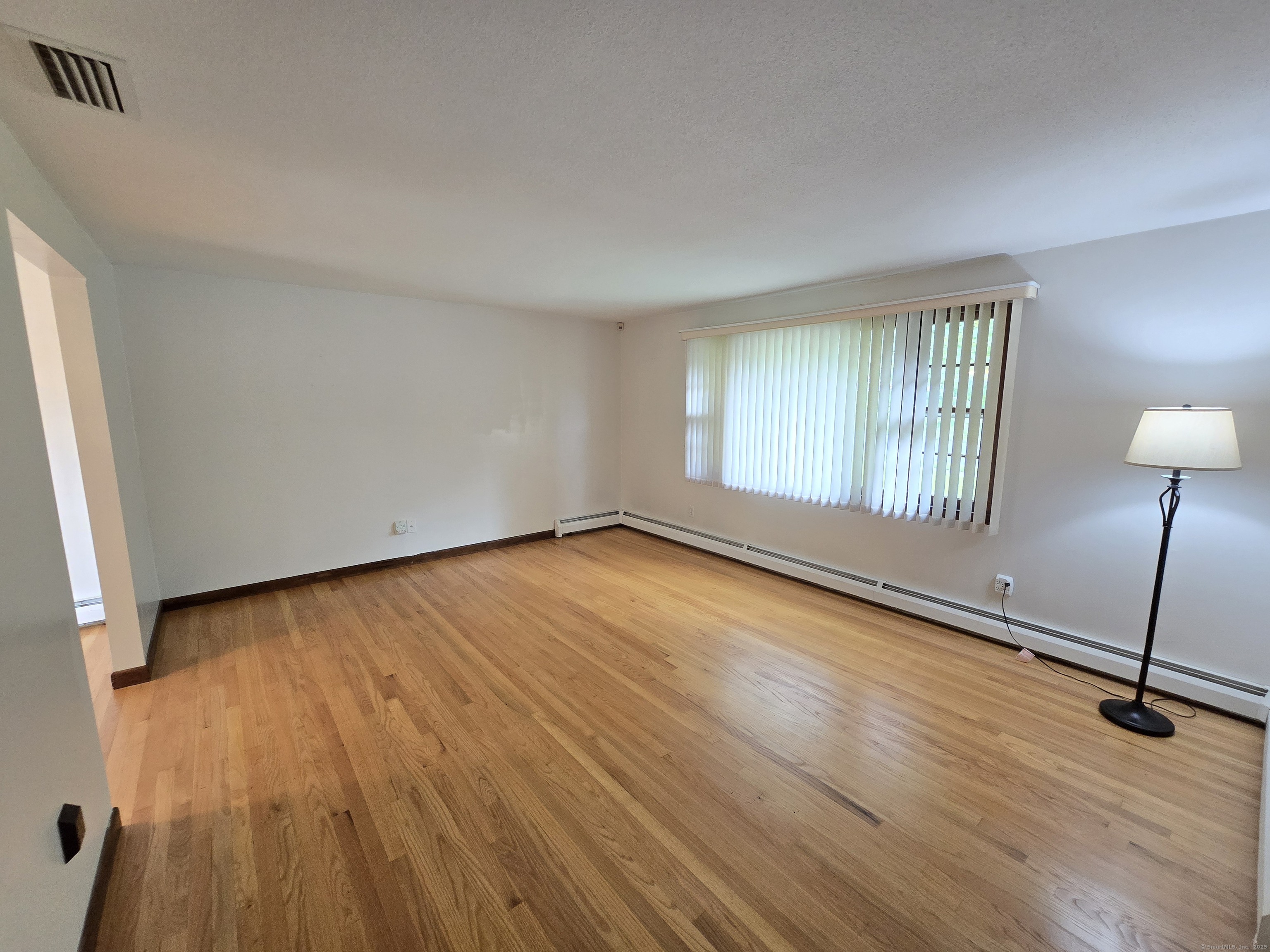 East Hartford, Connecticut 06118, United States, 3 Bedrooms Bedrooms, ,2 BathroomsBathrooms,Residential,Coming Soon,176847