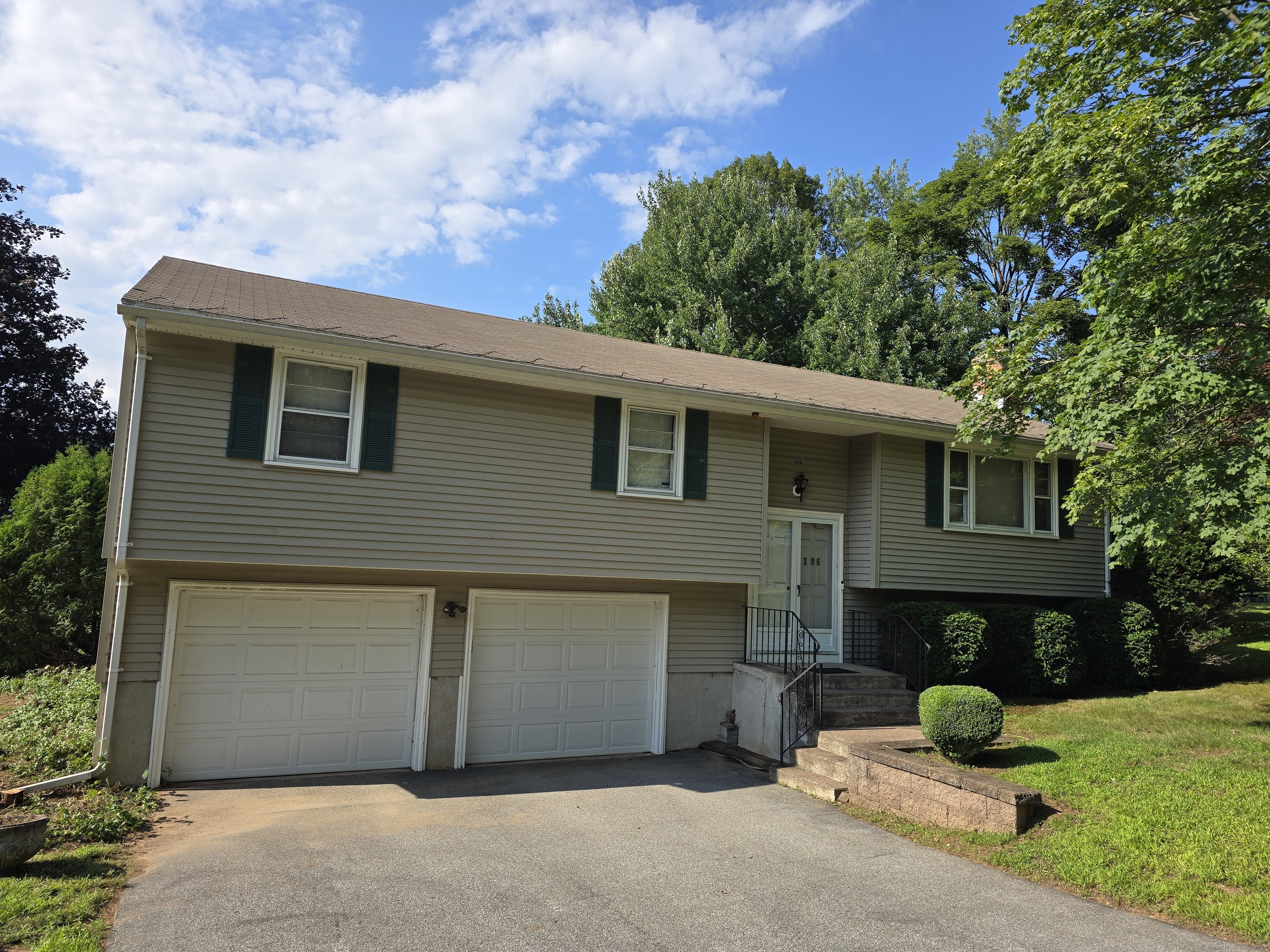 East Hartford, Connecticut 06118, United States, 3 Bedrooms Bedrooms, ,2 BathroomsBathrooms,Residential,Coming Soon,176847