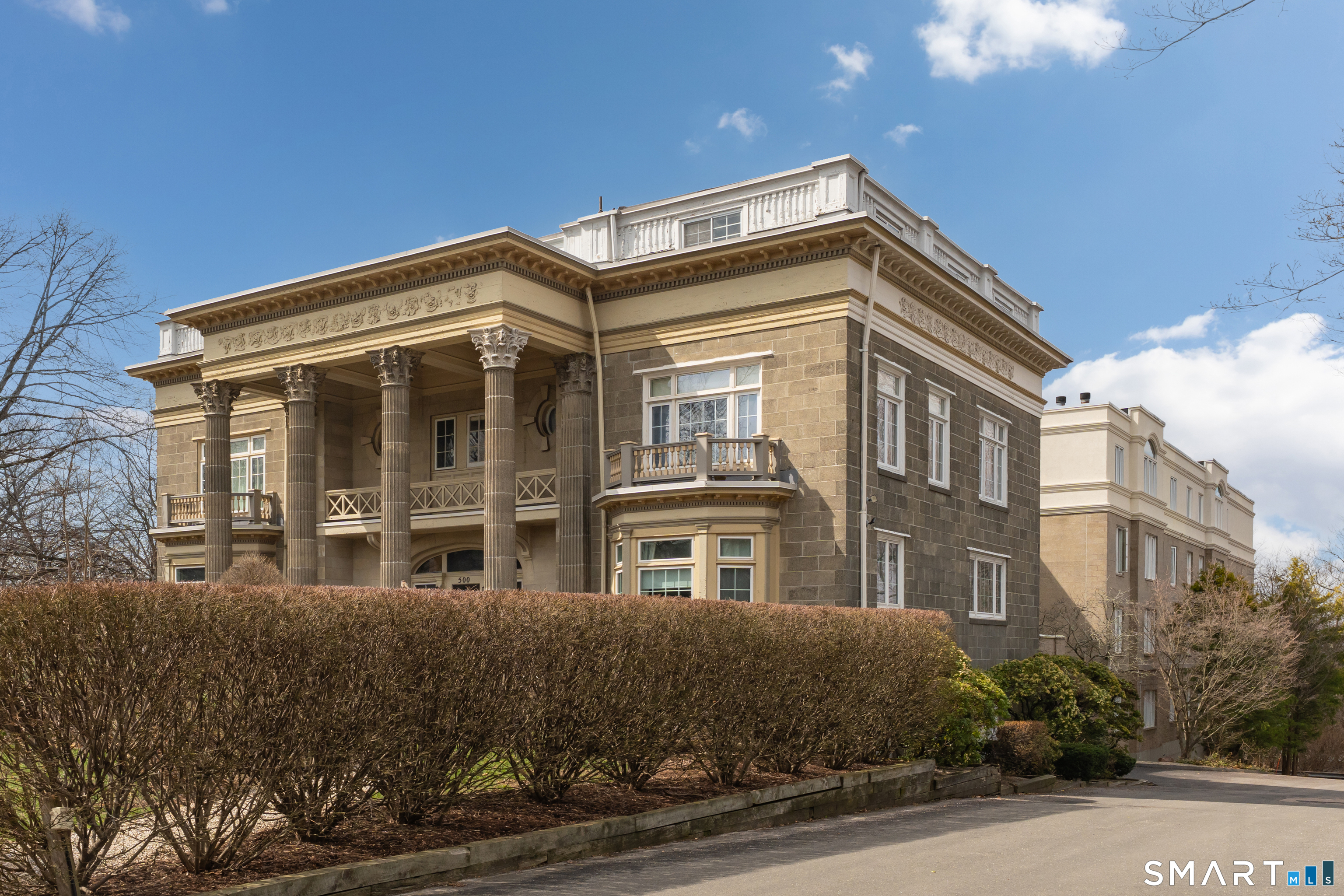 500 Prospect Street 2C