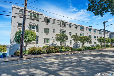 Condo For Rent - 184 Pequot Avenue #305<br/> New London County, New London, CT 06320