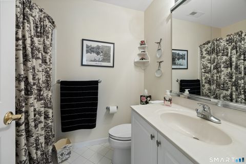 Tiny photo for 21 Fieldstone Court #21, North Haven, CT 06473 (MLS # 24149892)